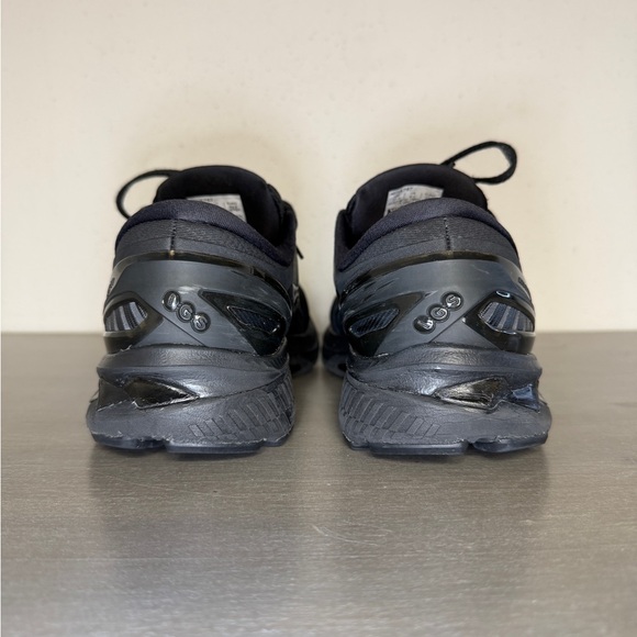ASICS GEL Kayano 27 Men's Triple Black Performance Running Shoes 9.5 1011A767 - Picture 8 of 10